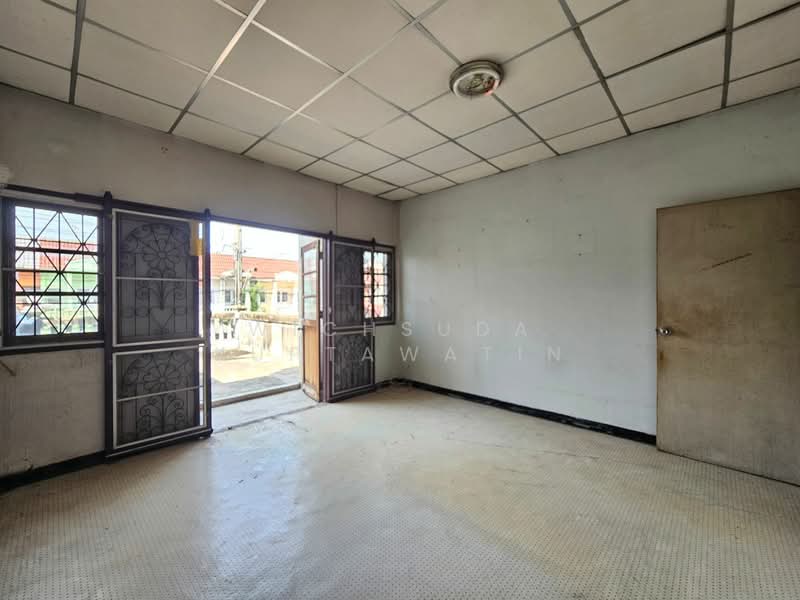 Rin Thong Ramkhamhaeng 190, Bangkok, Ramkhamhaeng Road 190, Min Buri, Min Buri, Bangkok, 2 Bedrooms, 64 sqm, Townhouse For Sale, by Wichsuda Kuptawatin, 500176868 - DDproperty.com