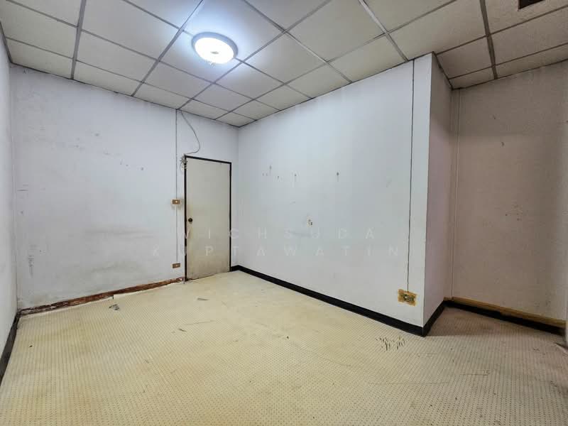 Rin Thong Ramkhamhaeng 190, Bangkok, Ramkhamhaeng Road 190, Min Buri, Min Buri, Bangkok, 2 Bedrooms, 64 sqm, Townhouse For Sale, by Wichsuda Kuptawatin, 500176868 - DDproperty.com