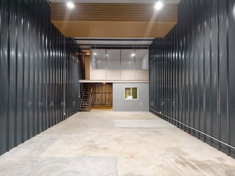 Warehouse with office space for rent, On Nut 17/1, near BTS On Nut., Bangkok, Suan Luang, Suan Luang, Bangkok, , 132 sqm, Warehouse/Factory For Rent, by Tida phanthonglarptawee, 500176877 - DDproperty.com
