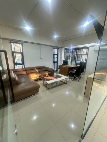 ให้เช่า คลังสินค้า ติดสนามบินสุวรรณภูมิ 1,000 ตร.ม., Samut Prakan, Rachathewa, Bang Plee, Samut Prakan, , 1,000 sqm, Warehouse/Factory For Rent, by Nattakan nueaiam, 500176887 - DDproperty.com