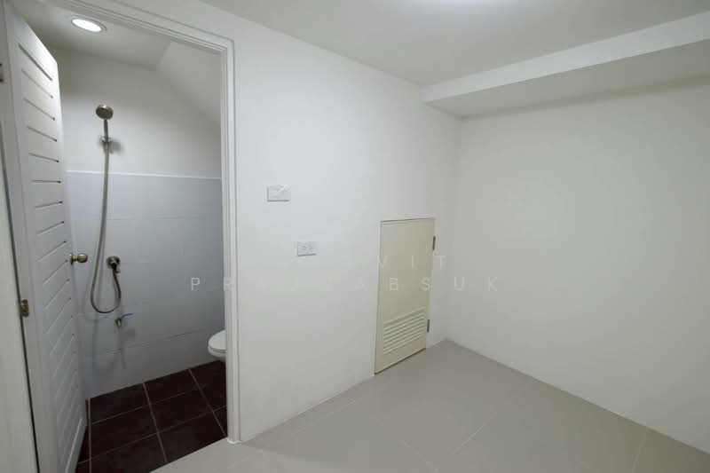 The Most Samwa-Minburi, Bangkok, Sam Wa Road, Bang Chun, Khlong Sam Wa, Bangkok, 5 Bedrooms, 74 sqm, Townhouse For Sale, by Naravit Prajuabsuk, 500176888 - DDproperty.com