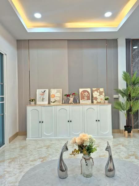 Moobaan Pimthong Nawamin, Bangkok, Soi Sudsanguan, Khlong Chaokhun Sing, Wang Thonglang, Bangkok, 2 Bedrooms, 68 sqm, Townhouse For Sale, by Naravit Prajuabsuk, 500176896 - DDproperty.com