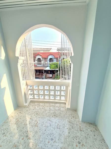 Moobaan Pimthong Nawamin, Bangkok, Soi Sudsanguan, Khlong Chaokhun Sing, Wang Thonglang, Bangkok, 2 Bedrooms, 68 sqm, Townhouse For Sale, by Naravit Prajuabsuk, 500176896 - DDproperty.com