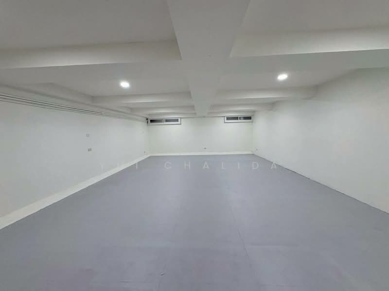 ขาย - ขายอาคารพาณิชย์บรรทัดทอง พระราม4, กรุงเทพ