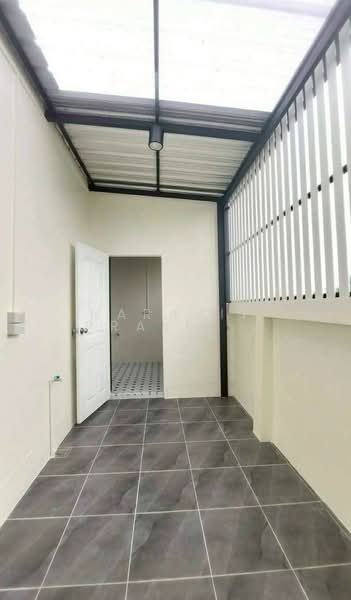 Noantawee Ville 7 Sakuldee-Nongjok : นนทวีวิลล์ 7 ถ.สกุลดี-กลางเมืองหนองจอก, กรุงเทพ, ถนน สกุลดี, หนองจอก, หนองจอก, กรุงเทพ, 115 ตร.ม., ทาวน์เฮ้าส์ ขาย, โดย Naravit Prajuabsuk, 500176905 - DDproperty.com