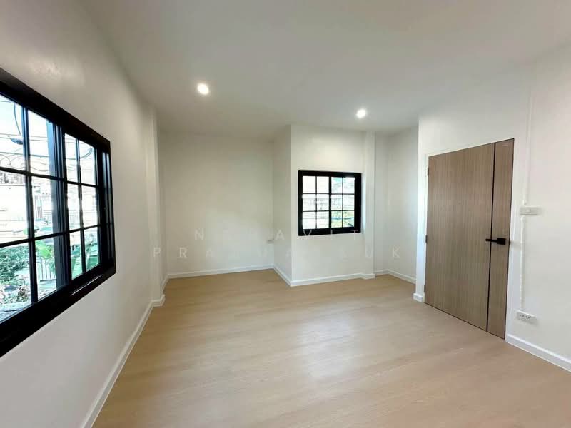 Silk Village Saimai 54, Bangkok, Soi Sai Mai 54, Sai Mai, Sai Mai, Bangkok, 3 Bedrooms, 112 sqm, Townhouse Option To Buy, by Naravit Prajuabsuk, 500176912 - DDproperty.com