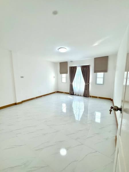 K.C. Ramintra 8, Bangkok, Hathairat Road, Sam Wa Tawan Tok, Khlong Sam Wa, Bangkok, 2 Bedrooms, 64 sqm, Townhouse For Sale, by Naravit Prajuabsuk, 500176922 - DDproperty.com