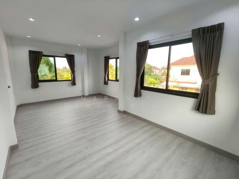 For Sale - K.C. Greenville, Bangkok