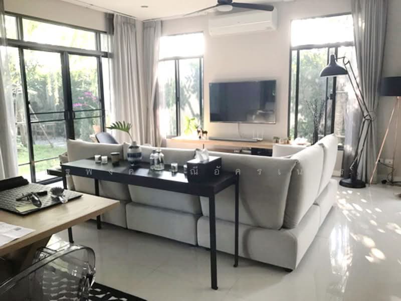 For Rent - The Palm Pattanakarn, Bangkok