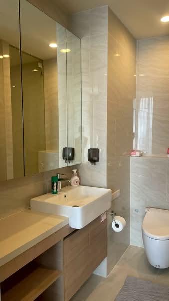 Noble Form Thonglor, Bangkok, Sukhumvit 55, Khlong Tan Nua, Watthana, Bangkok, 2 Bedrooms, 63 sqm, Condo For Rent, by โชติพัฒน์ วณิชนันทิวัฒน์, 500176933 - DDproperty.com