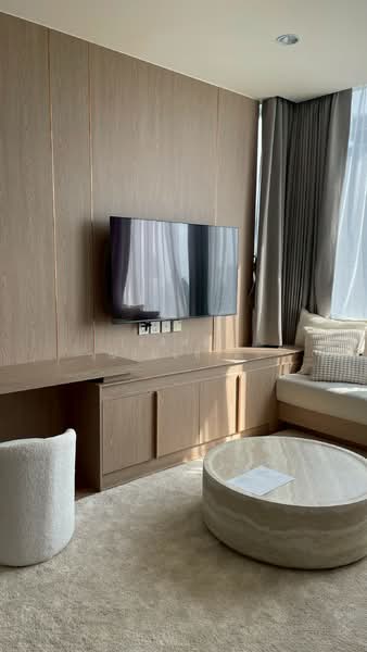 Noble Form Thonglor, Bangkok, Sukhumvit 55, Khlong Tan Nua, Watthana, Bangkok, 2 Bedrooms, 63 sqm, Condo For Rent, by โชติพัฒน์ วณิชนันทิวัฒน์, 500176933 - DDproperty.com