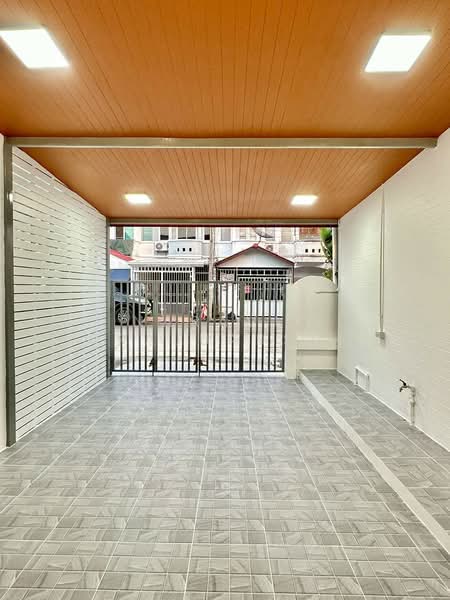 Asia Hometown 2 : เอเชีย โฮมทาวน์ 2, นนทบุรี, ถนนบางกรวย - กรุงเทพ, ไทรน้อย, ไทรน้อย, นนทบุรี, 64 ตร.ม., ทาวน์เฮ้าส์ ขาย, โดย Naravit Prajuabsuk, 500176935 - DDproperty.com