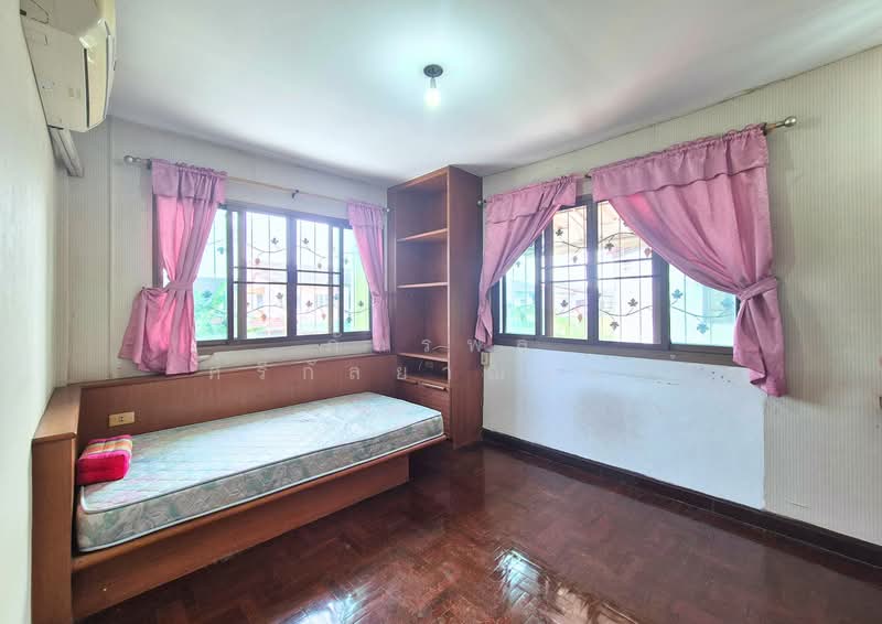 Chaiyaphruek Butsarin Khlong 2, Pathum Thani, Khu Khot, Lam Luk Ka, Pathum Thani, 3 Bedrooms, 140 sqm, Townhouse For Sale, by ภัทรพล ศรีกัลยาณบุตร, 500176947 - DDproperty.com