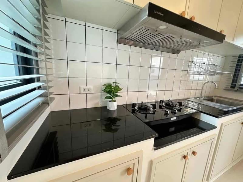 Centro Bangna, Samut Prakan, 111 Soi 3, Bang Kaeo, Bang Plee, Samut Prakan, 4 Bedrooms, 210 sqm, Single Detached House For Rent, by Thiti Boonchurn, 500176950 - DDproperty.com