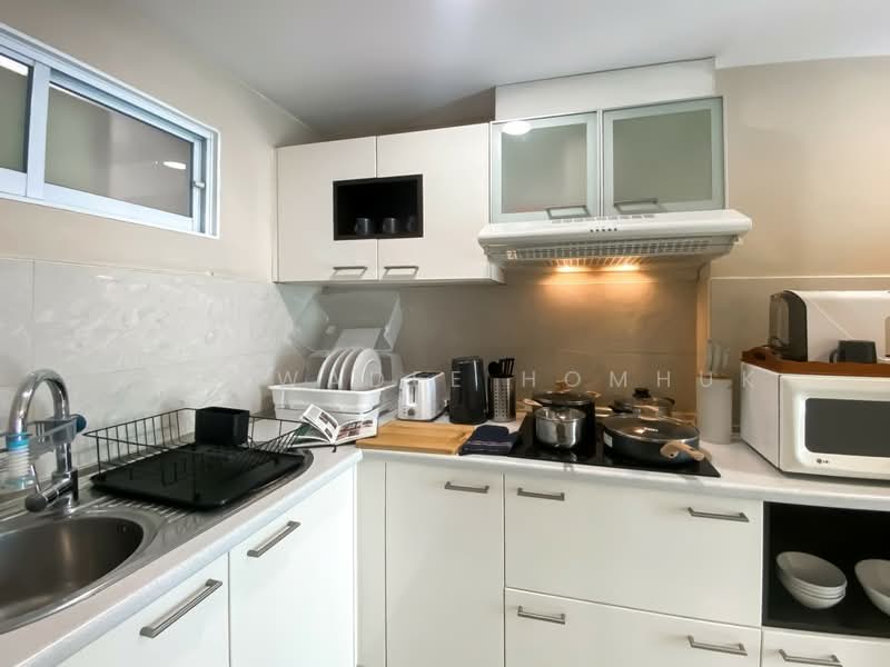 Lumpini Suite Sukhumvit 41, Bangkok, Soi Sukhumvit 41, Khlong Tan Nua, Watthana, Bangkok, 2 Bedrooms, 72 sqm, Condo For Rent, by Napawadee Homhuk, 500176951 - DDproperty.com