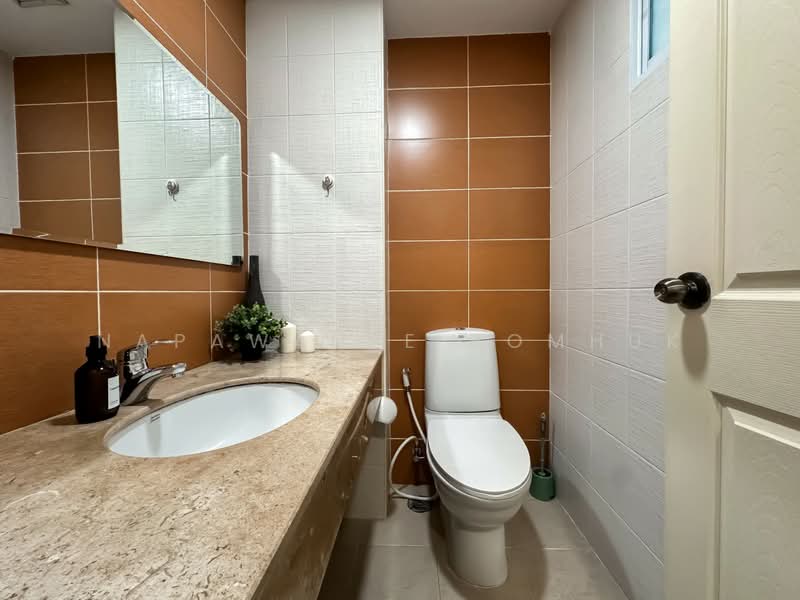 Lumpini Suite Sukhumvit 41 : ลุมพินี สวีท สุขุมวิท 41, กรุงเทพ, ซอยสุขุมวิท 41, คลองตันเหนือ, วัฒนา, กรุงเทพ, 72 ตร.ม., คอนโด ให้เช่า, โดย Napawadee Homhuk, 500176951 - DDproperty.com