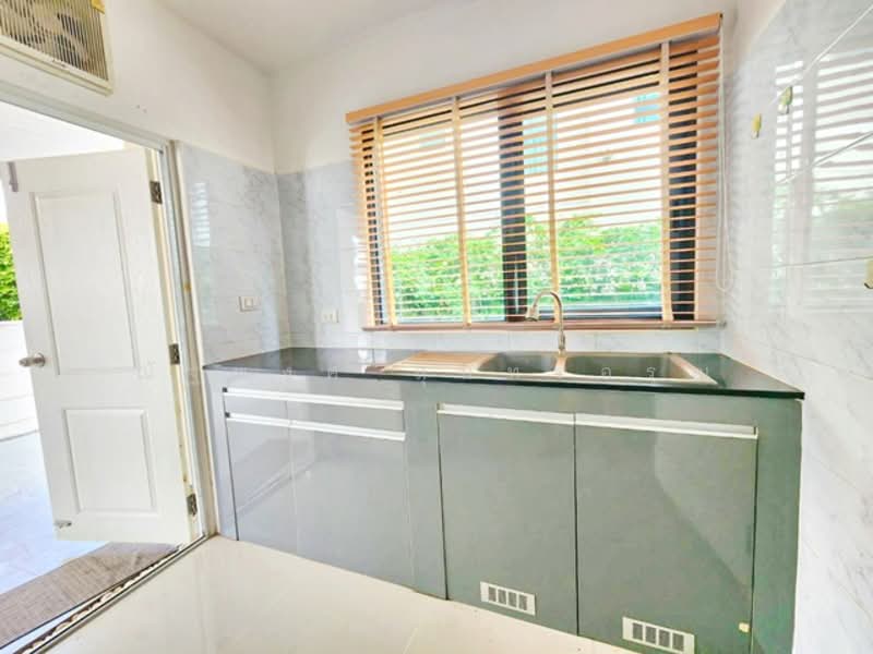 ไม่พบโครงการ, Bangkok, วงแหวน-จตุโชติ, Sam Wa Tawan Tok, Khlong Sam Wa, Bangkok, 4 Bedrooms, 250 sqm, Single Detached House For Rent, by ณัฐพงศ์ สุนทรอรุณ, 500177008 - DDproperty.com