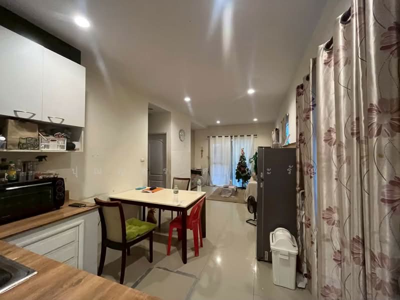 ลำลูกกา, Pathum Thani, Lat Sawai, Lam Luk Ka, Pathum Thani, 4 Bedrooms, 60 sqm, Townhouse For Sale, by ปุณญพร ศรีหะรัญ, 500177021 - DDproperty.com