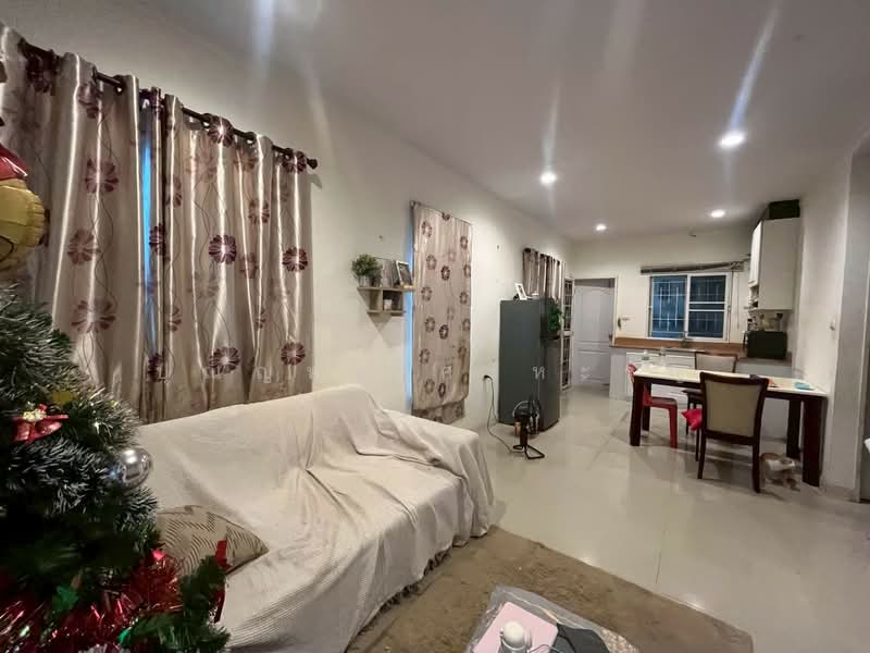 ลำลูกกา, Pathum Thani, Lat Sawai, Lam Luk Ka, Pathum Thani, 4 Bedrooms, 60 sqm, Townhouse For Sale, by ปุณญพร ศรีหะรัญ, 500177021 - DDproperty.com