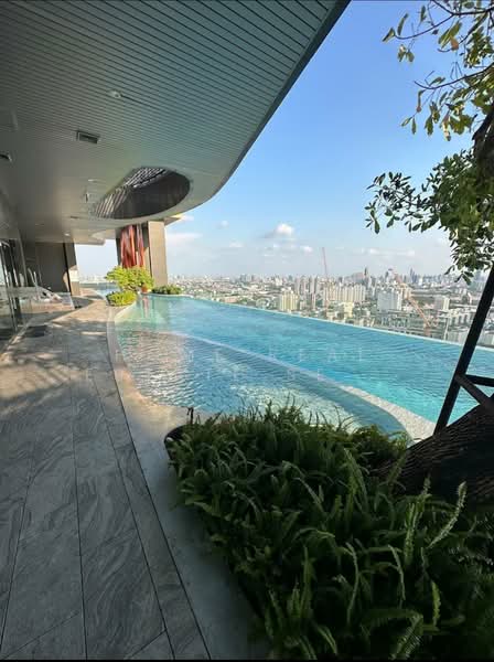 XT Huaikhwang, Bangkok, 244 Ratchadaphisek Road, Huai Khwang, Huai Khwang, Bangkok, 1 Bedroom, 35 sqm, Condo For Sale, by HOME Real Estate Service, 500177033 - DDproperty.com