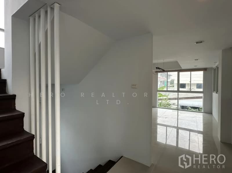 For Rent Home Office 178 sqm in Khlong Tan Nuea, Watthana, Bangkok BTS Ekkamai hre00335, Bangkok, Khlong Tan Nua, Watthana, Bangkok, , 178 sqm, Office Space For Rent, by Hero Realtor Co., Ltd., 500177057 - DDproperty.com