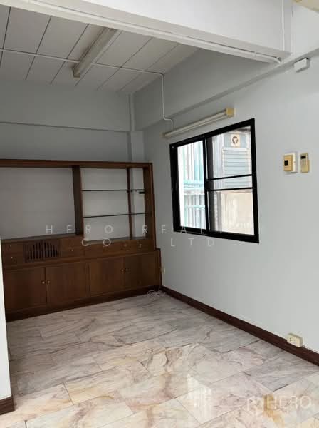 For Rent Home Office 450 sqm in Khlong Tan Nuea, Watthana, Bangkok BTS Thonglor hre00345, Bangkok, Khlong Tan Nua, Watthana, Bangkok, , 450 sqm, Shophouse For Rent, by Hero Realtor Co., Ltd., 500177064 - DDproperty.com