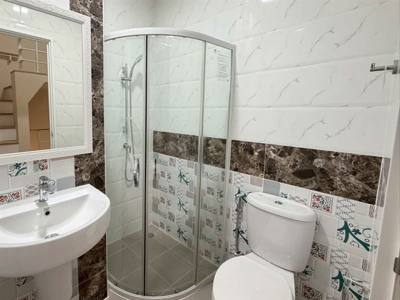 โกลเด้น ทาวน์ ศิริราช - ราชพฤกษ์ ( Golden Town Siriraj – Ratchapruek ), Bangkok, Bang Khun Sri, Bangkok Noi, Bangkok, 4 Bedrooms, 120 sqm, Townhouse For Sale, by คุณ วัชรีญา กองรัตน์ (ผักกาด), 500177068 - DDproperty.com