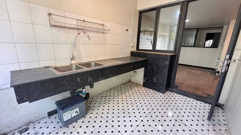 House for rent located in Ekkamai 22 nice decorated for residence and home office ( SPSEVE1759 ), Bangkok, เอกมัย22, Khlong Tan Nua, Watthana, Bangkok, 4 Bedrooms, 300 sqm, Single Detached House For Rent, by Khun Eve, 500177079 - DDproperty.com