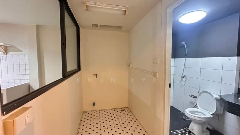 House for rent located in Ekkamai 22 nice decorated for residence and home office ( SPSEVE1759 ), Bangkok, เอกมัย22, Khlong Tan Nua, Watthana, Bangkok, 4 Bedrooms, 300 sqm, Single Detached House For Rent, by Khun Eve, 500177079 - DDproperty.com