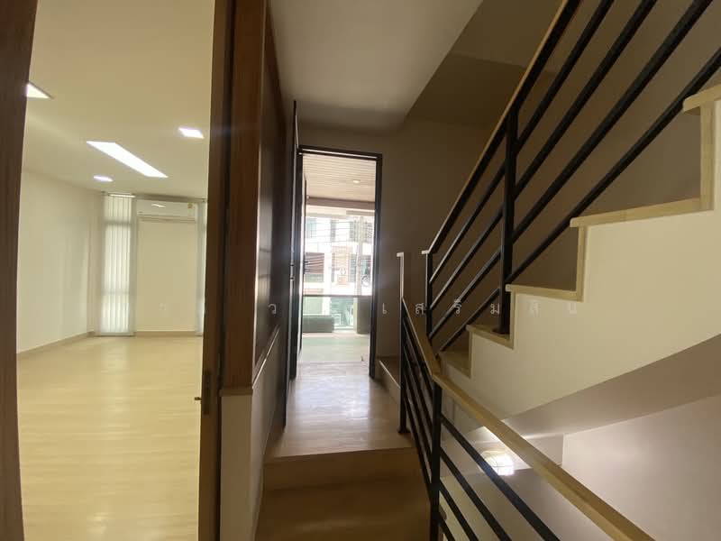 Plex Bangna, Samut Prakan, 90/239 Burapha Withi Expressway, Bang Kaeo, Bang Plee, Samut Prakan, 3 Bedrooms, 190 sqm, Townhouse For Rent, by Charlie wongsermsin, 500177096 - DDproperty.com