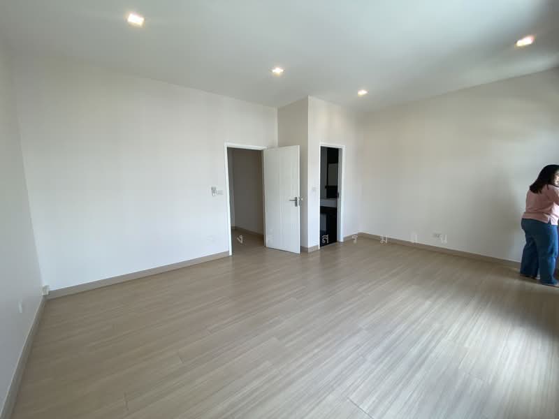 Plex Bangna, Samut Prakan, 90/239 Burapha Withi Expressway, Bang Kaeo, Bang Plee, Samut Prakan, 3 Bedrooms, 190 sqm, Townhouse For Rent, by Charlie wongsermsin, 500177096 - DDproperty.com