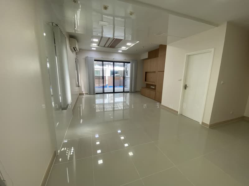 Plex Bangna, Samut Prakan, 90/239 Burapha Withi Expressway, Bang Kaeo, Bang Plee, Samut Prakan, 3 Bedrooms, 190 sqm, Townhouse For Rent, by Charlie wongsermsin, 500177096 - DDproperty.com