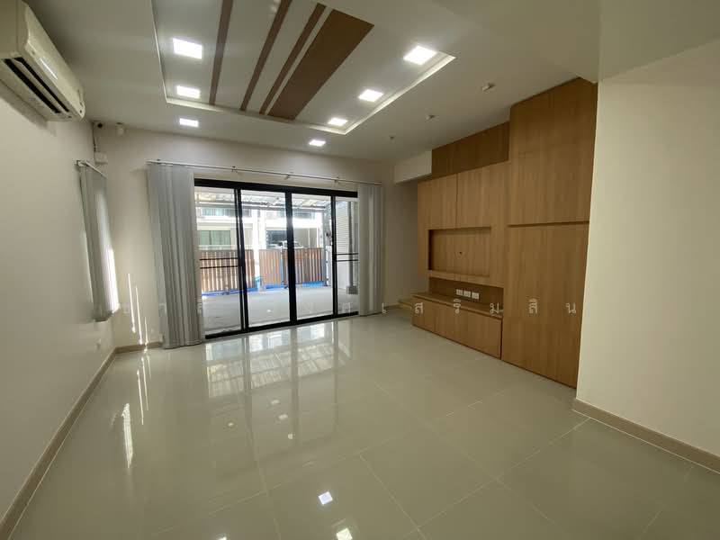 Plex Bangna, Samut Prakan, 90/239 Burapha Withi Expressway, Bang Kaeo, Bang Plee, Samut Prakan, 3 Bedrooms, 190 sqm, Townhouse For Rent, by Charlie wongsermsin, 500177096 - DDproperty.com
