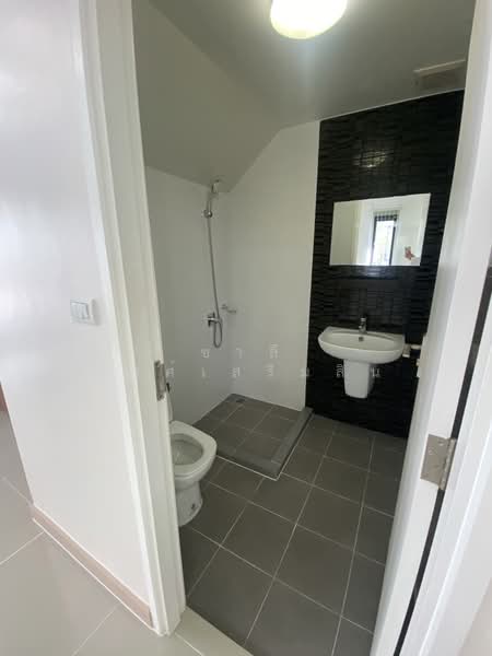 Plex Bangna : เพล็กซ์ บางนา, สมุทรปราการ, 90/239 ทางพิเศษบูรพาวิถี, บางแก้ว, บางพลี, สมุทรปราการ, 190 ตร.ม., ทาวน์เฮ้าส์ ให้เช่า, โดย ชาลี วงศ์เสริมสิน, 500177096 - DDproperty.com