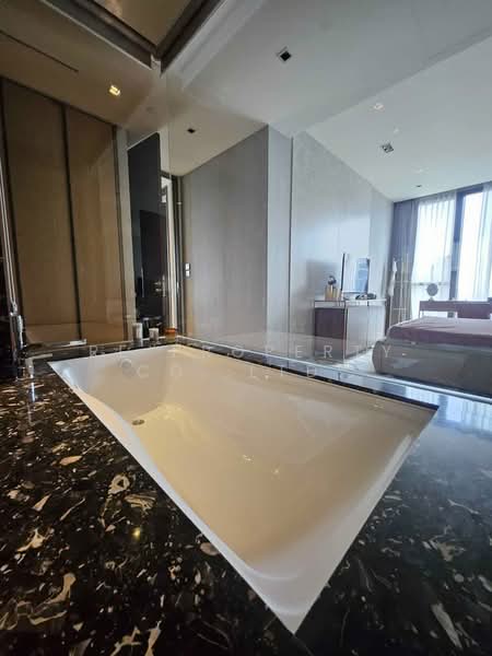 BEATNIQ Sukhumvit 32, Bangkok, Soi Sukhumvit 32, Sukhumvit Road, Khong Tan, Khlong Toei, Bangkok, 2 Bedrooms, 107 sqm, Condo For Rent, by RE PROPERTY CO.,LTD., 500177098 - DDproperty.com