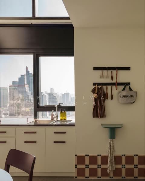 The Lofts Silom, Bangkok, Pramuan Road, Silom, Bang Rak, Bangkok, 2 Bedrooms, 122 sqm, Condo For Rent, by Rungtiwa Chinchai, 500177114 - DDproperty.com