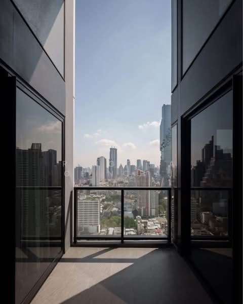 The Lofts Silom, Bangkok, Pramuan Road, Silom, Bang Rak, Bangkok, 2 Bedrooms, 122 sqm, Condo For Rent, by Rungtiwa Chinchai, 500177114 - DDproperty.com