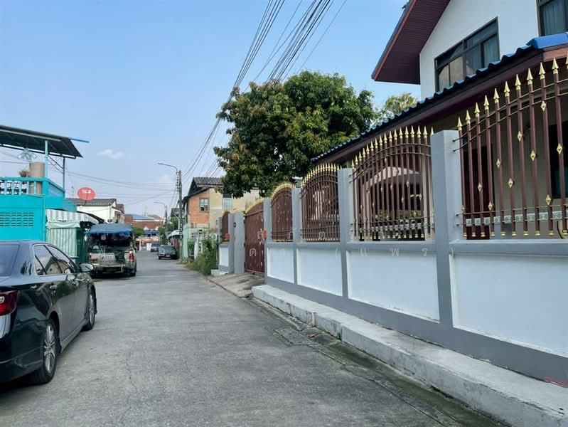 บ้านเดี่ยว 2 ชั้น 80 ตร.ว. บ้านเดี่ยว ซอยนวมินทร์95 ถนนนวมินทร์, กรุงเทพ, ถนนนวมินทร์, คลองกุ่ม, บึงกุ่ม, กรุงเทพ, 320 ตร.ม., บ้านเดี่ยว ขาย, โดย คุณ สุภัตรา พลอยแดง (แพร), 500177159 - DDproperty.com