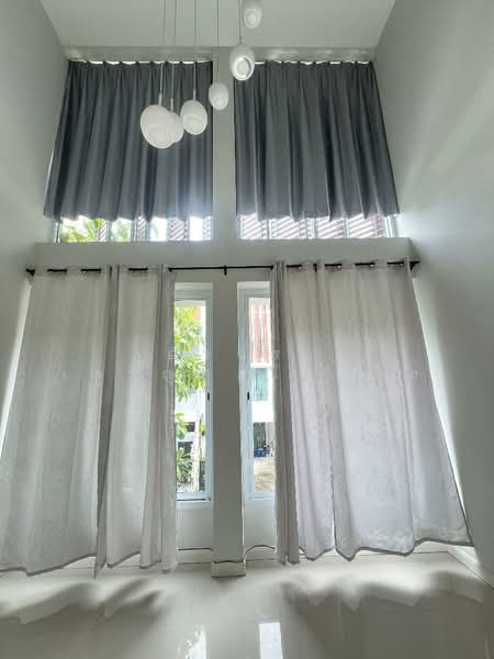 ห้องเอนกประสงค์ชั้น 2 พร้อมครัว build-in