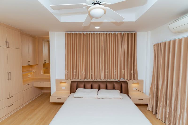 Pool Villa for Sale in East Pattaya Near Sukhumvit and Jomtien, Chon Buri (Pattaya), Bang Lamung, Bang Lamung (Pattaya), Chon Buri (Pattaya), 4 Bedrooms, 332 sqm, Villa For Sale, by PLC Real Estate, 500177214 - DDproperty.com