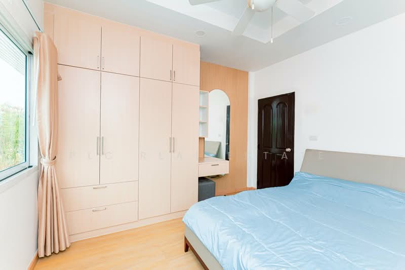 Pool Villa for Sale in East Pattaya Near Sukhumvit and Jomtien, Chon Buri (Pattaya), Bang Lamung, Bang Lamung (Pattaya), Chon Buri (Pattaya), 4 Bedrooms, 332 sqm, Villa For Sale, by PLC Real Estate, 500177214 - DDproperty.com