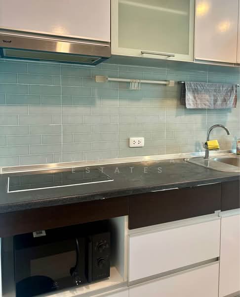 Supalai Premier Asoke, Bangkok, 1750 Petchaburi Road, Bang Kapi, Huai Khwang, Bangkok, 1 Bedroom, 50 sqm, Condo For Rent, by Living Real Estates, 500177238 - DDproperty.com