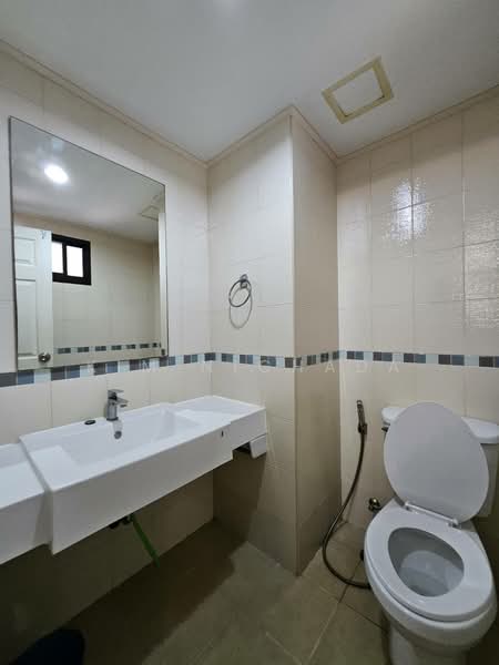 Lumpini Place Phahol-Saphankhwai, Bangkok, 171 Pradipat Road, Samsen Nai, Phaya Thai, Bangkok, 2 Bedrooms, 65 sqm, Condo For Rent, by Kim Nichada, 500177251 - DDproperty.com