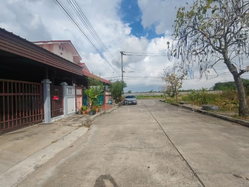 หมู่บ้านบูรพาซิตี้ บางวัว, Chachoengsao, Bang Wua, Bang Pakong, Chachoengsao, 3 Bedrooms, 120 sqm, Single Detached House For Sale, by The Best Property แก้ว, 500177259 - DDproperty.com