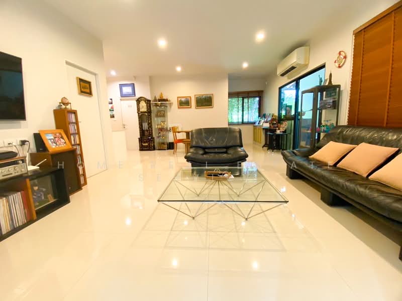 Burasiri Pattanakarn, Bangkok, New Pattanakarn Road, Prawet, Prawet, Bangkok, 4 Bedrooms, 210 sqm, Single Detached House For Sale, by HOME Real Estate Service, 500177263 - DDproperty.com