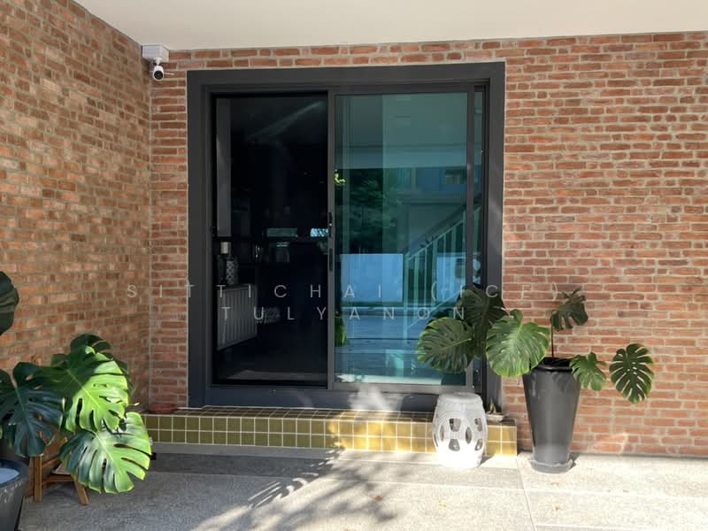 Burasiri Pattanakarn, Bangkok, New Pattanakarn Road, Prawet, Prawet, Bangkok, 4 Bedrooms, 299 sqm, Single Detached House For Sale, by Sittichai (Ice) Tulyanon, 500177277 - DDproperty.com