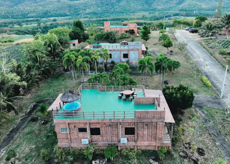 ขาย - ขายกิจการรีสอร์ทและร้านอาหาร เนื้อที่ 42 ไร่ 32 ตารางวา ต.ห้วยทราย อ.เมือง จ.ประจวบคีรีขันธ์, ประจวบคีรีขันธ์