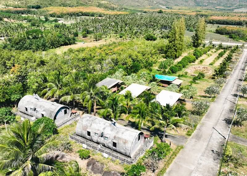 ขายกิจการรีสอร์ทและร้านอาหาร เนื้อที่ 42 ไร่ 32 ตารางวา ต.ห้วยทราย อ.เมือง จ.ประจวบคีรีขันธ์, Prachuap Khiri Khan, Huai Sai, Muang Prachaubkirikhan, Prachuap Khiri Khan, , 16,832 sqm, Business For Sale, by สรภพ ยอดไชย (สีฝุ่น), 500177300 - DDproperty.com