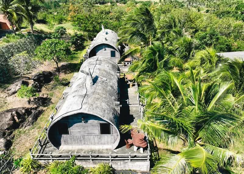 ขาย - ขายกิจการรีสอร์ทและร้านอาหาร เนื้อที่ 42 ไร่ 32 ตารางวา ต.ห้วยทราย อ.เมือง จ.ประจวบคีรีขันธ์, ประจวบคีรีขันธ์