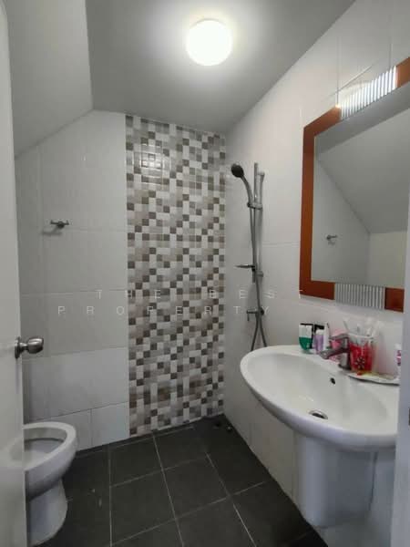 Golden Neo Chachoengsao-Ban Pho, Chachoengsao, Road 3315, Bang Krut Subdistrict, Ban Pho District, Chachoengsao, Bang Krut, Ban Pho, Chachoengsao, 4 Bedrooms, 119 sqm, Single Detached House For Sale, by The Best Property กุ้ง, 500177303 - DDproperty.com